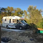 Les Pilotis Du Cognac Chalet