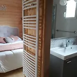 Les Pilotis Du Cognac * Bourg-Charente