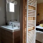 Les Pilotis Du Cognac Chalet