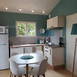 Les Pilotis Du Cognac Bourg-Charente