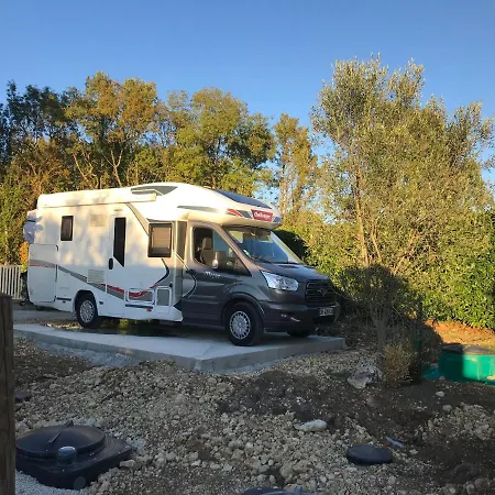 Les Pilotis Du Cognac Alpehytte