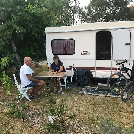 Les Pilotis Du Cognac Alpehytte