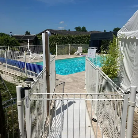 Les Pilotis Du Cognac *