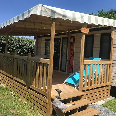 Les Pilotis Du Cognac Chalet