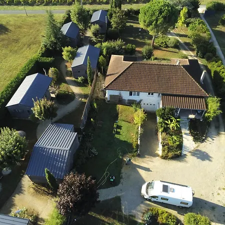 בקתה Les Pilotis Du Cognac Bourg-Charente