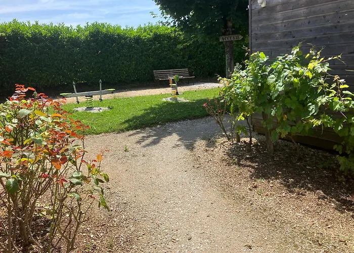 Chalet Les Pilotis Du Cognac *