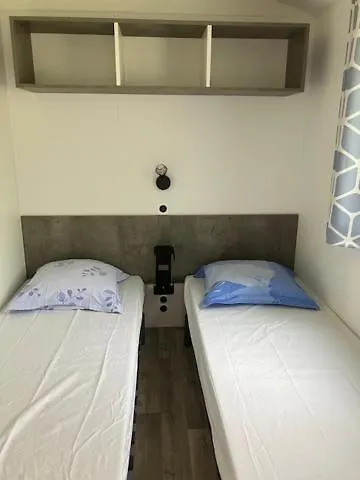 Les Pilotis Du Cognac Chalet *