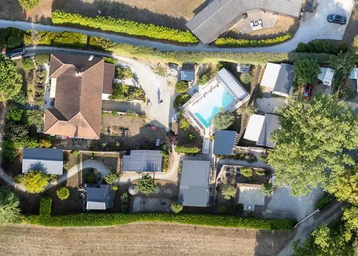 Les Pilotis Du Cognac Bourg-Charente