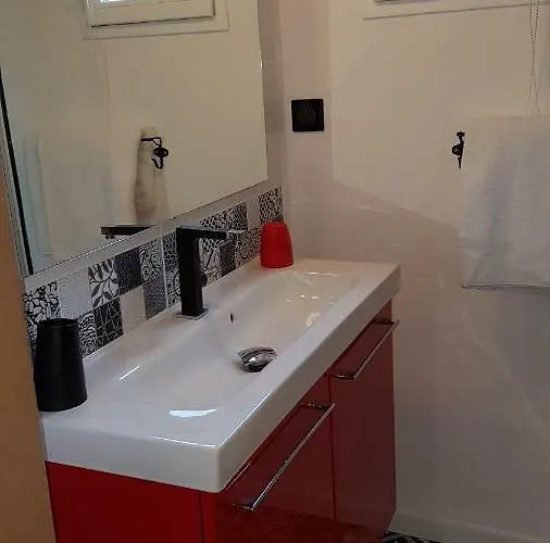 Chalet Les Pilotis Du Cognac